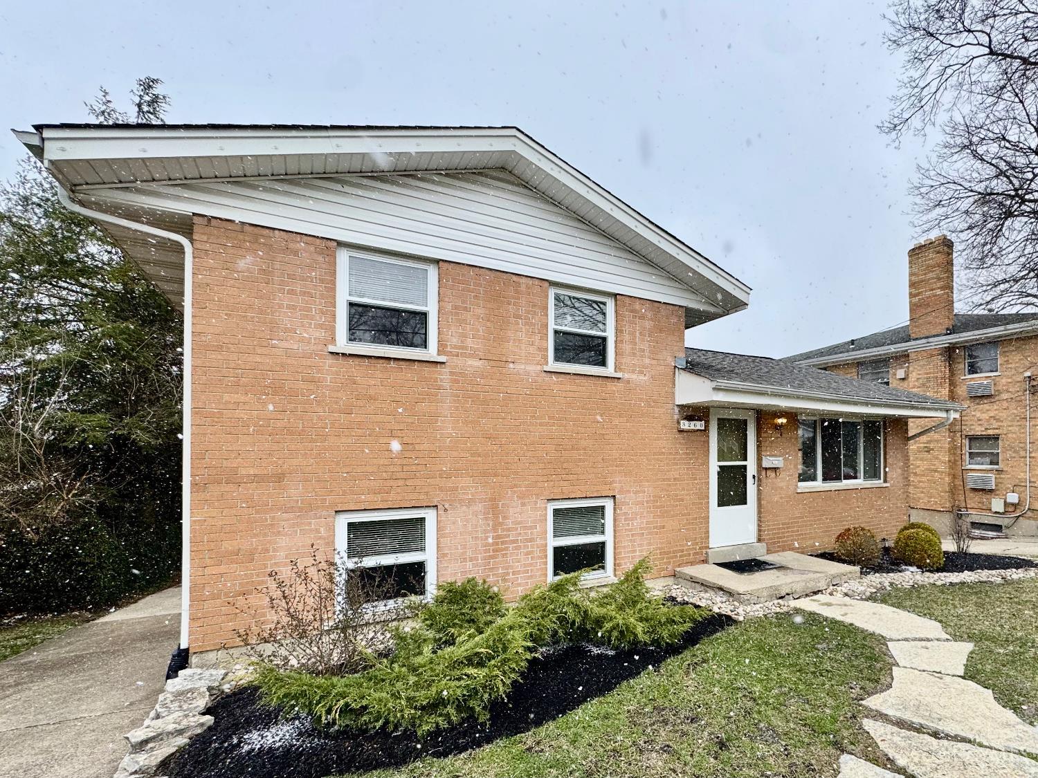 3260 Blueacres Drive