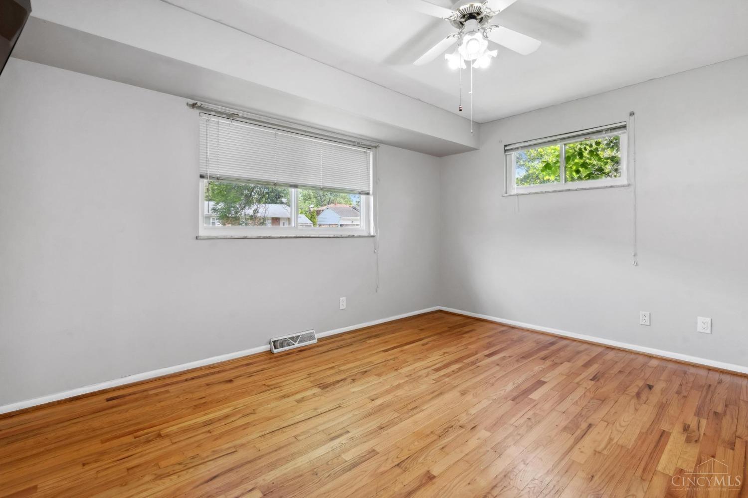 2609 Royal Glen Drive, Colerain Twp, Ohio image 14