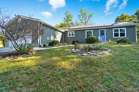 Homes For Sale - 707 Hesse Drive<br/> Perry Twp, OH 45118