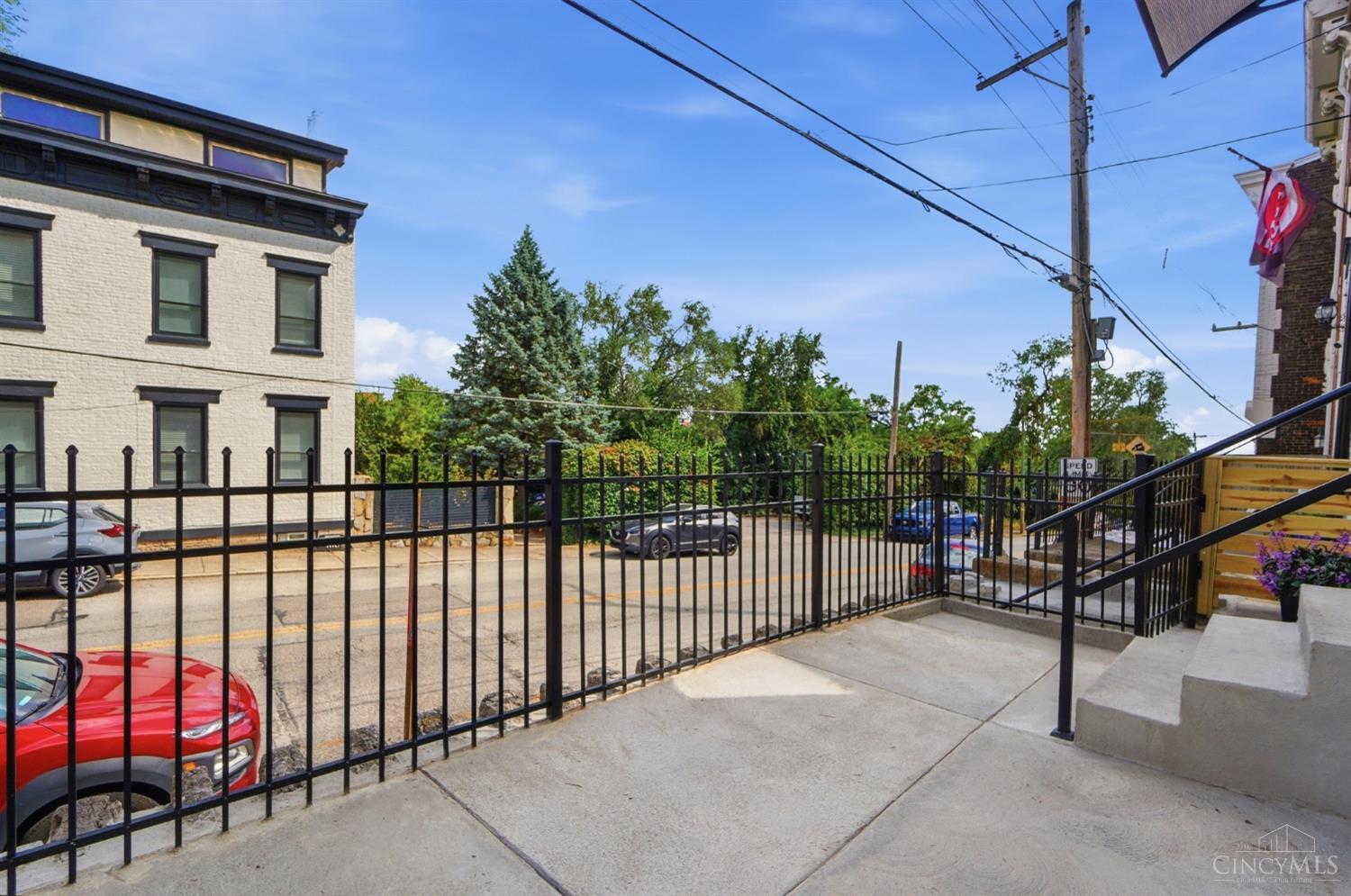1707 Highland Avenue
