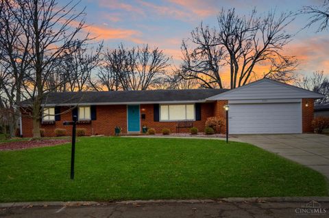 Photo of 2324 Belloak Drive, Kettering, OH 45440 (MLS # 1864072)