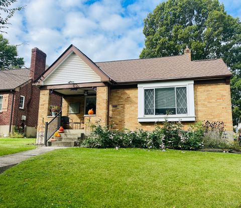 Photo of 4177 Club View Drive, Cincinnati, OH 45209 (MLS # 1857764)
