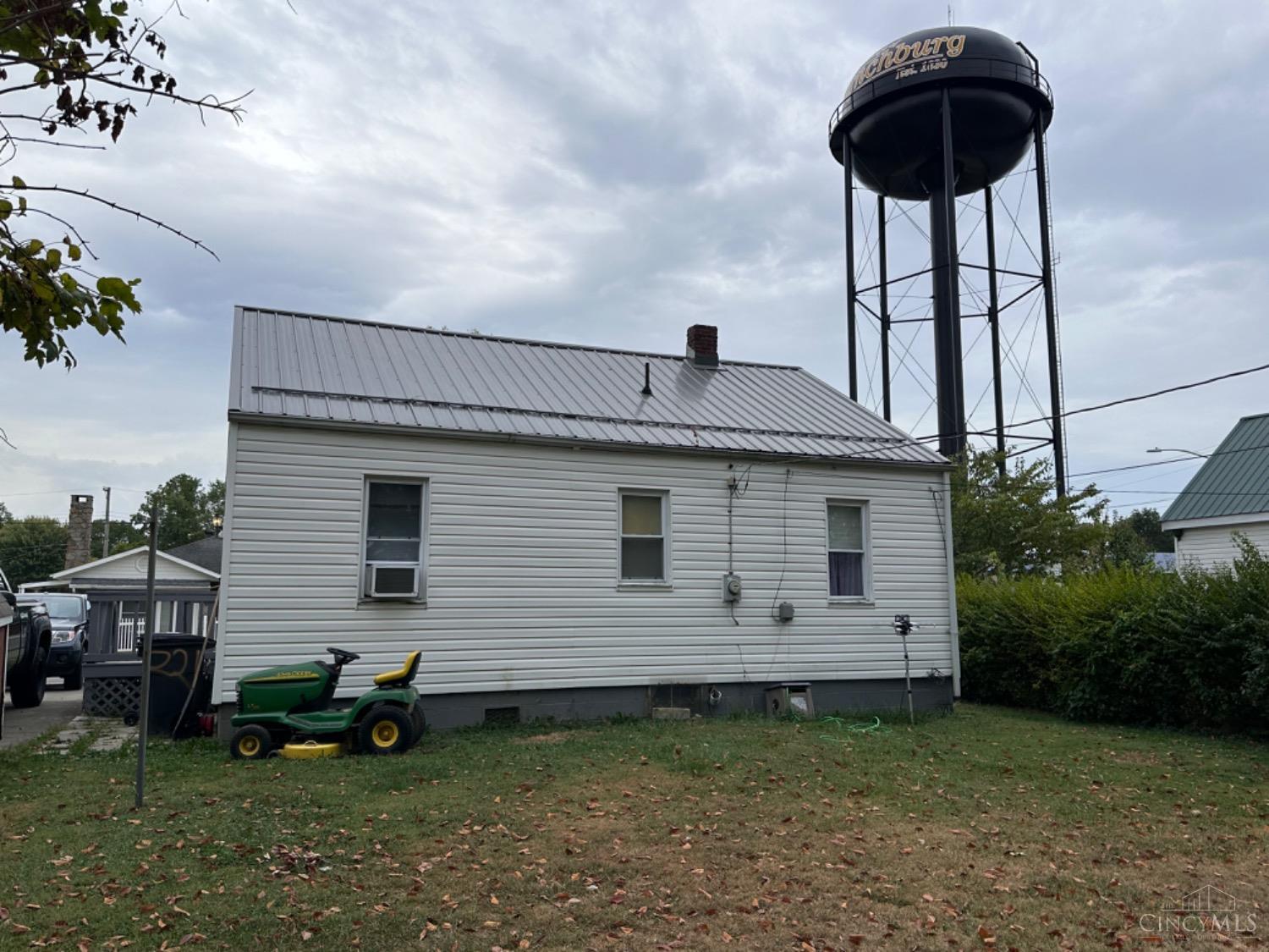 221 N Sycamore Street, Lynchburg, Ohio image 10