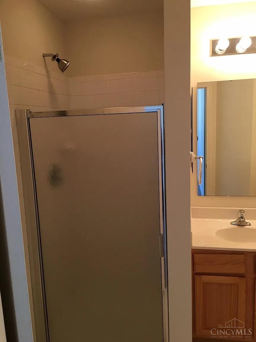 3651 Thorngate Drive, Mason, Ohio image 14