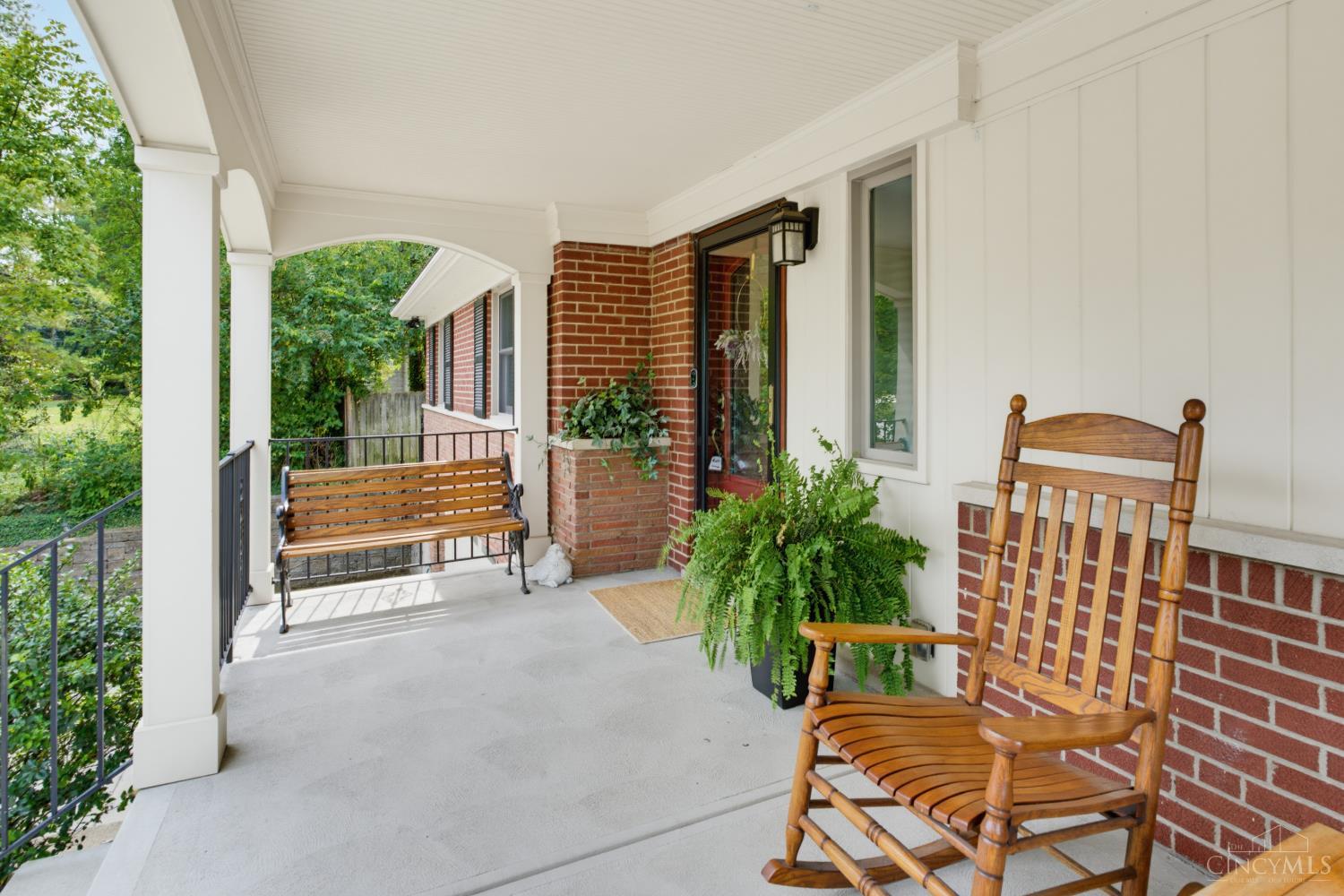 699 Eversole Road