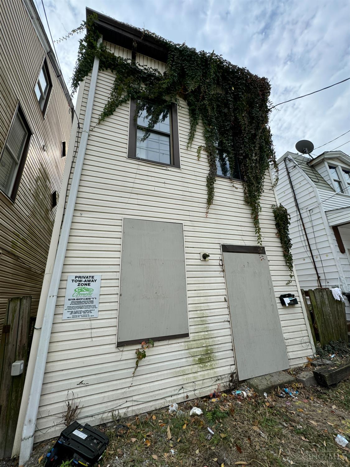 Cincinnati, Ohio 45214, United States, 4 Bedrooms Bedrooms, ,3 BathroomsBathrooms,Residential,Active,163578