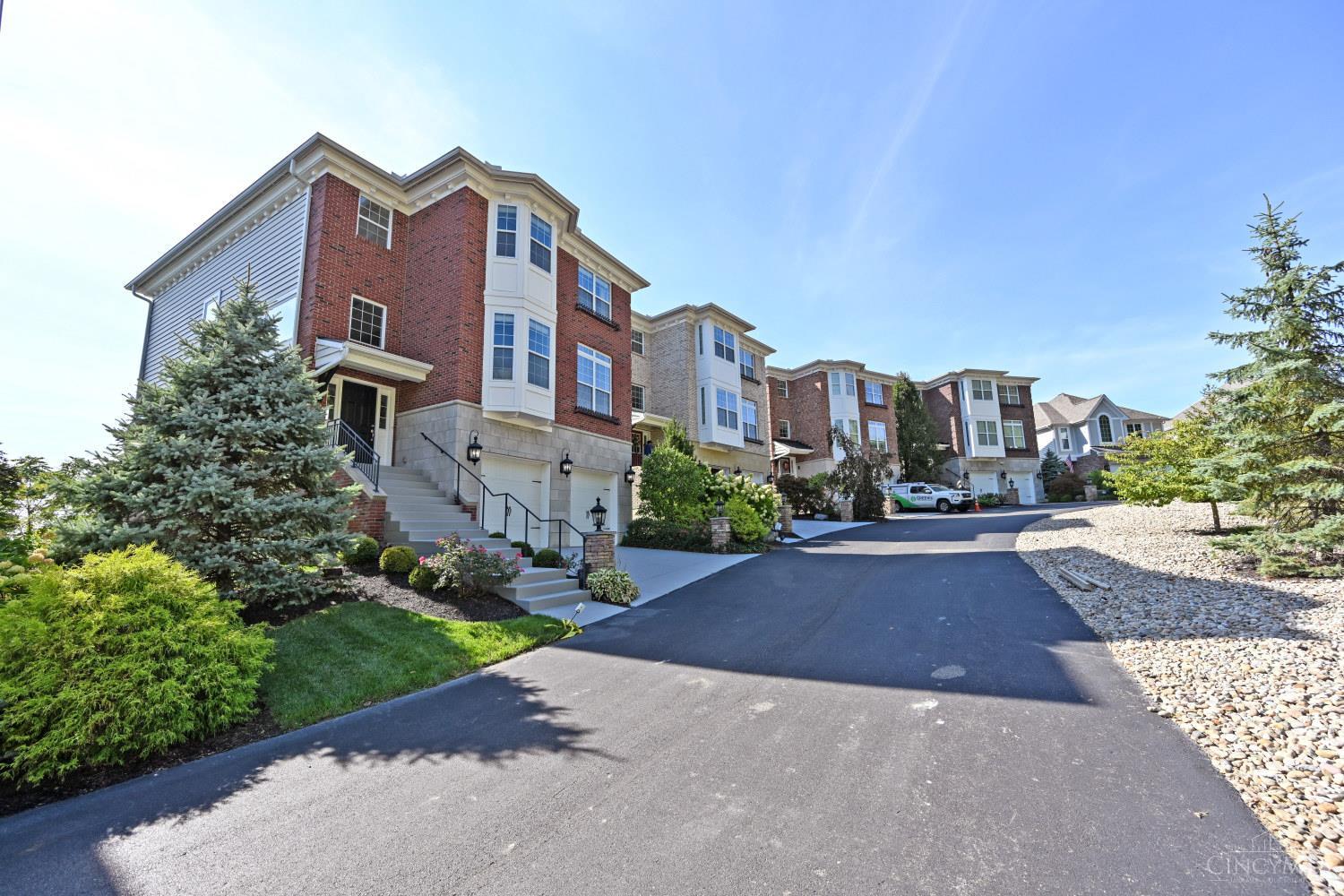 5349 Grand Vista Court