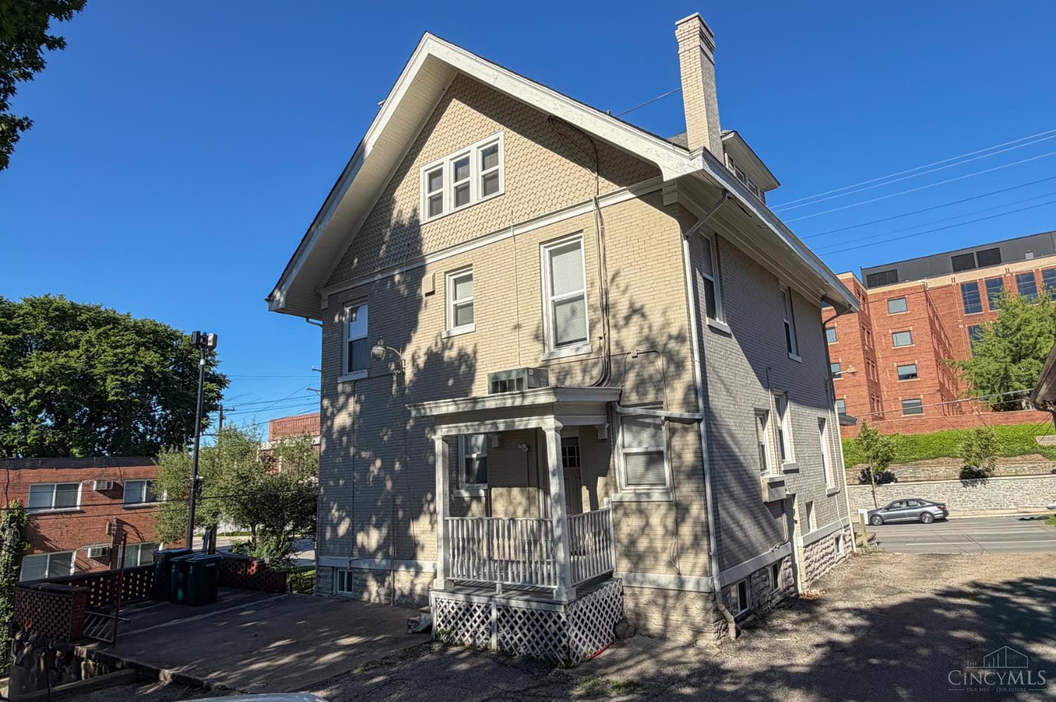 2100 Auburn Avenue