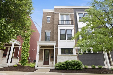 Condo For Sale - 3118 Woodburn Avenue<br/> Cincinnati, OH 45207