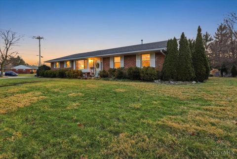 Photo of 303 Princewood Court, Springdale, OH 45246 (MLS # 1864963)