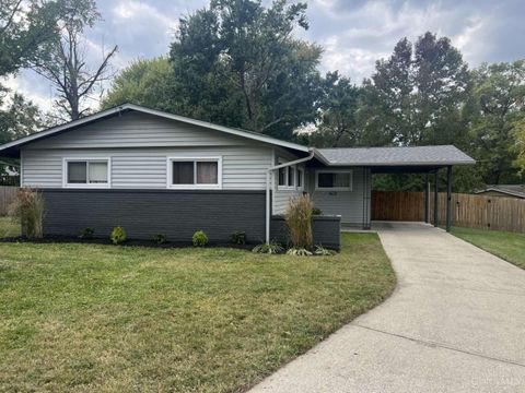 Photo of 7909 Burgundy Lane, Cincinnati, OH 45224 (MLS # 1868486)