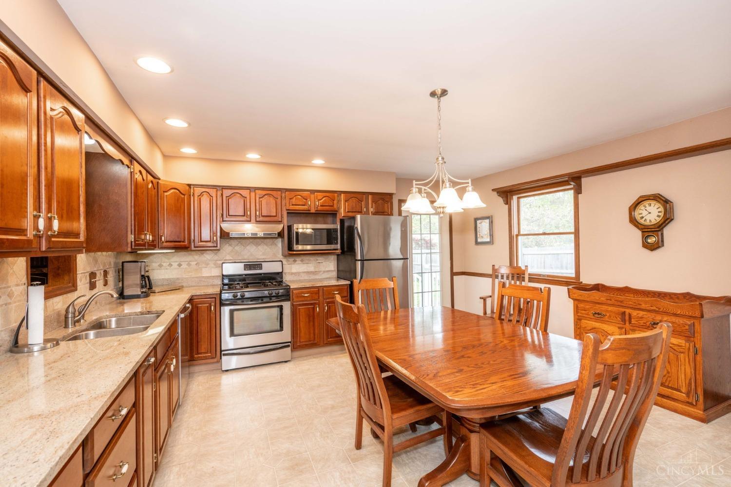 776 Magie Avenue, Fairfield, Ohio image 29