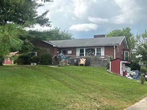 Photo of 790 Hamilton New London Road, Hamilton, OH 45013 (MLS # 1894182)