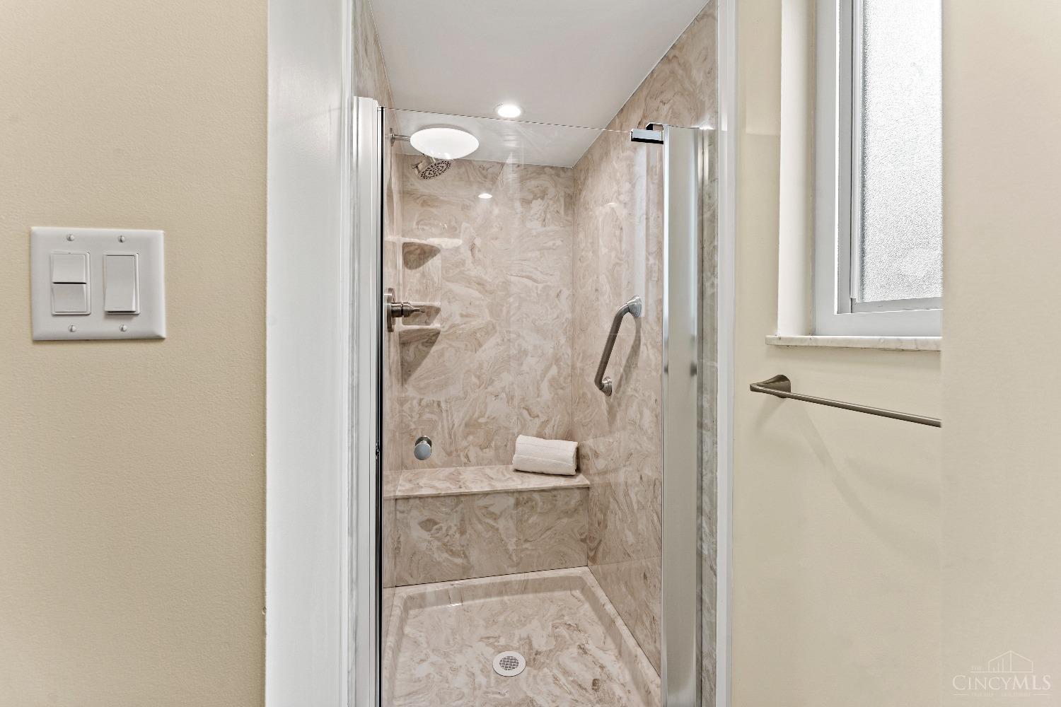 3563 Amberacres Drive #4, Cincinnati, Ohio image 17