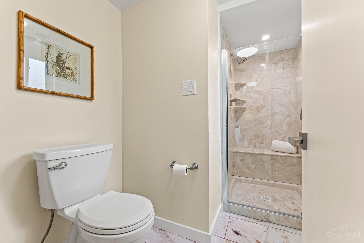 3563 Amberacres Drive #4, Cincinnati, Ohio image 16