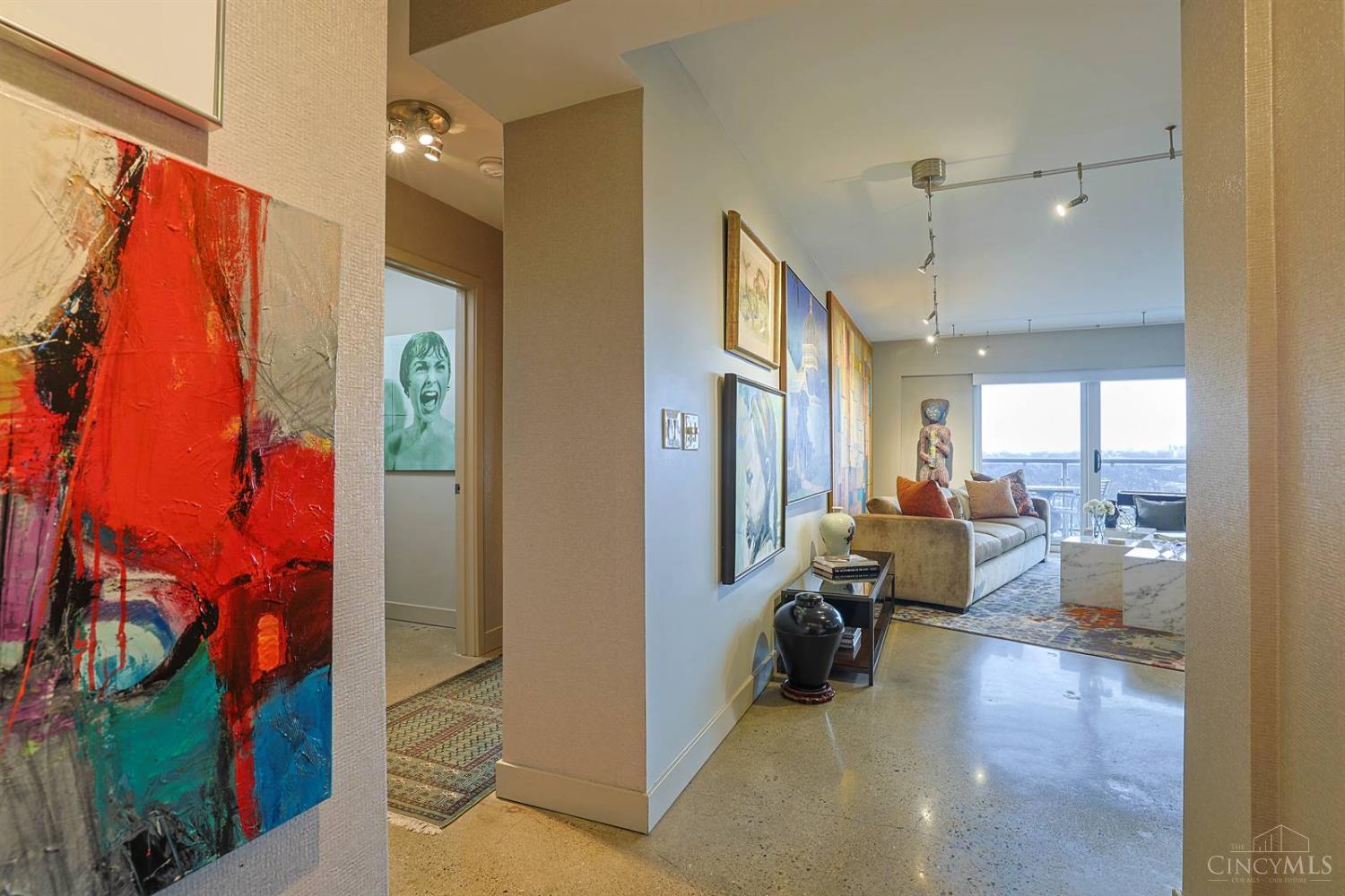 2200 Victory Parkway 2304