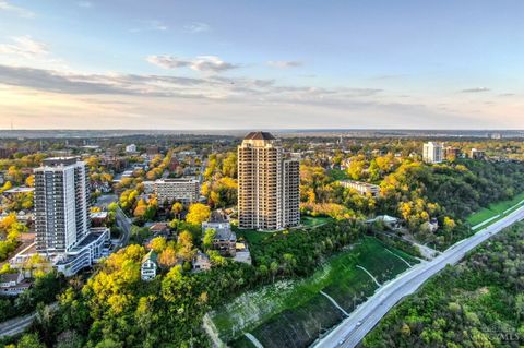 Photo of 1201 Edgecliff Place #1230, Cincinnati, OH 45206 (MLS # 1873345)