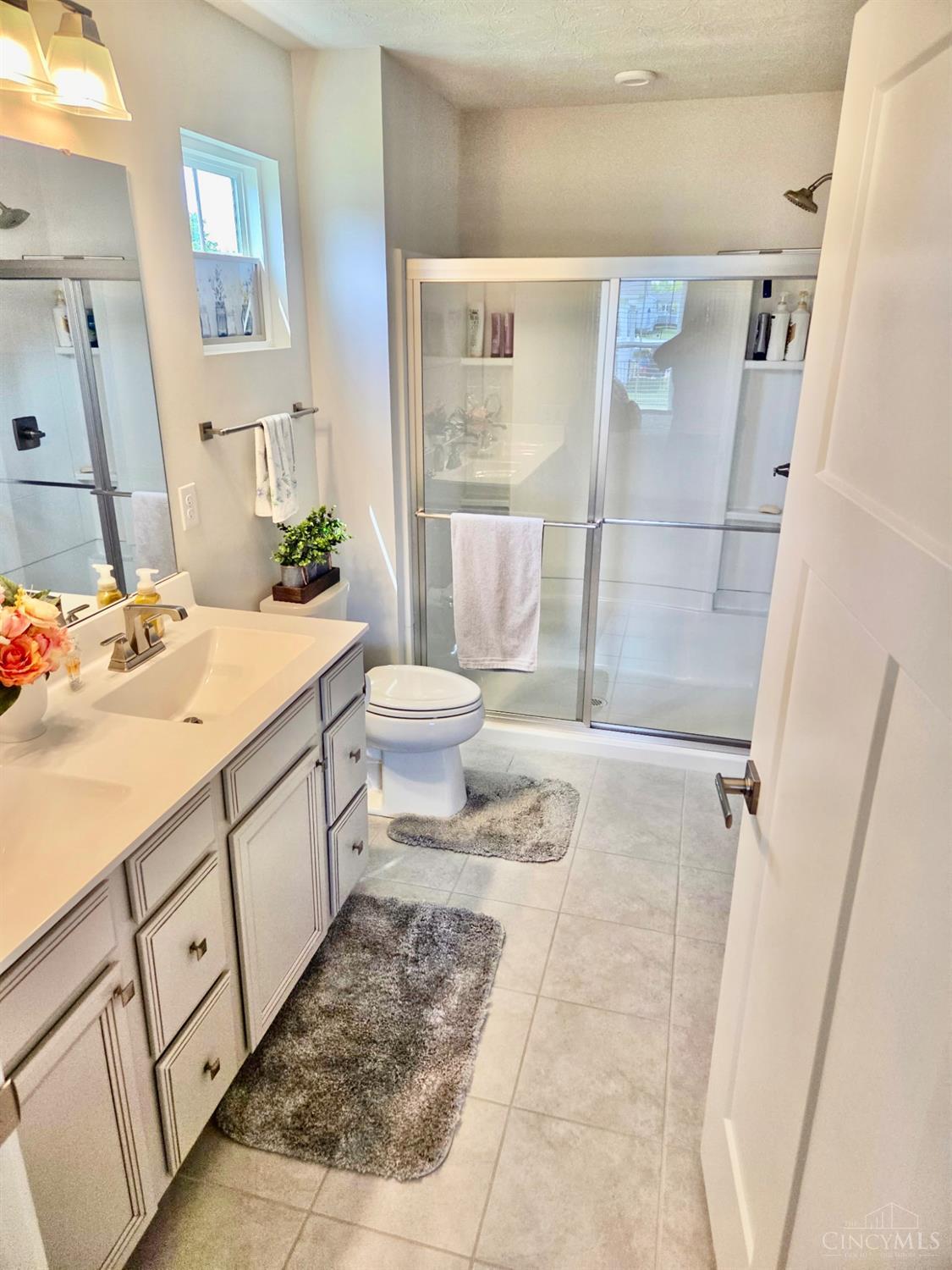 5588 Woodcreek Drive, Middletown, Ohio image 13