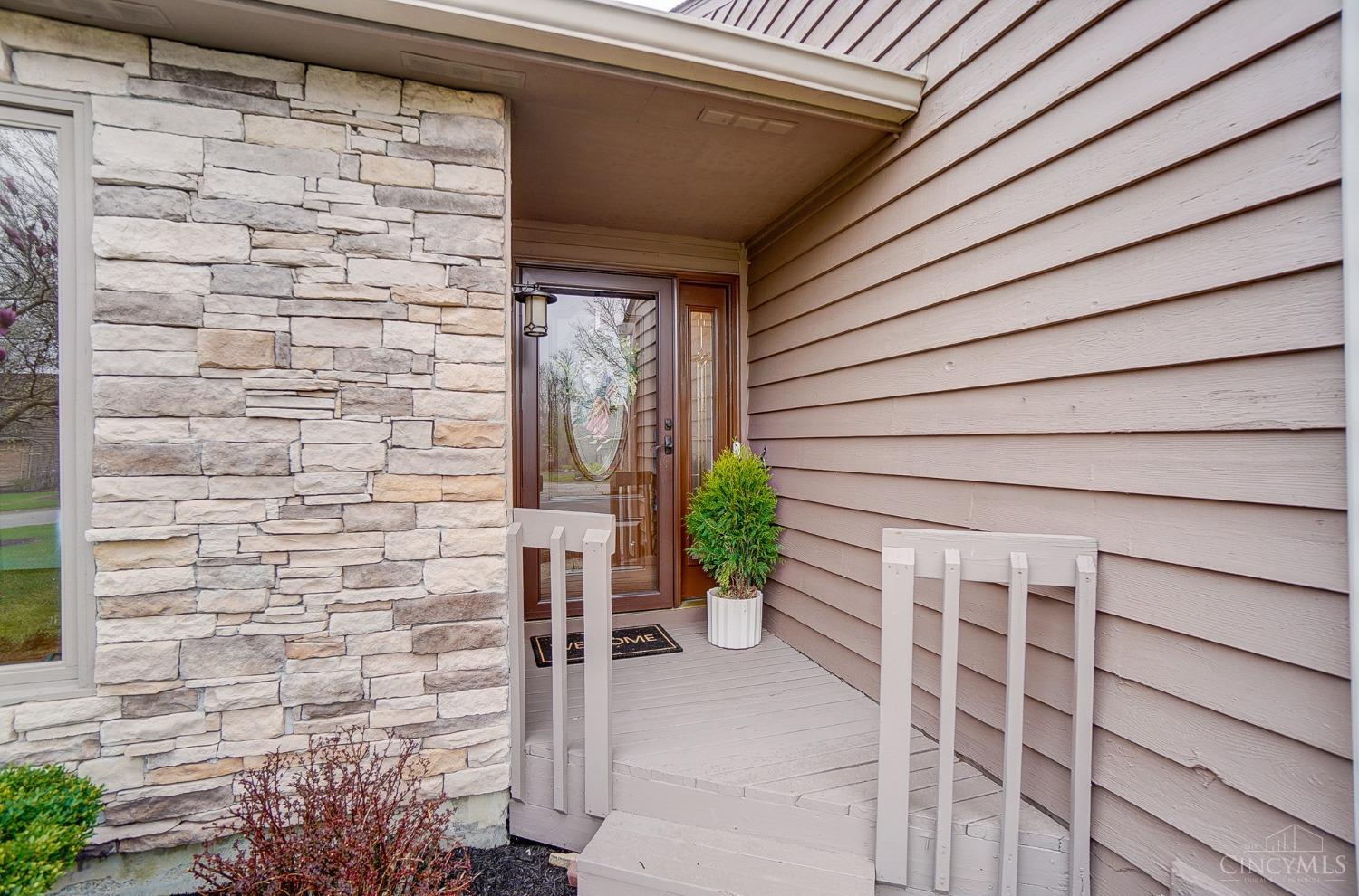 5346 Hickory Trail Lane, Blue Ash, Ohio image 6