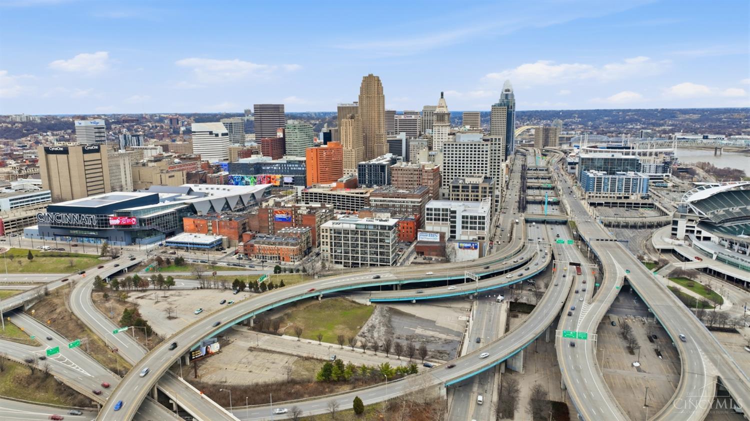 353 W 4th Street 607