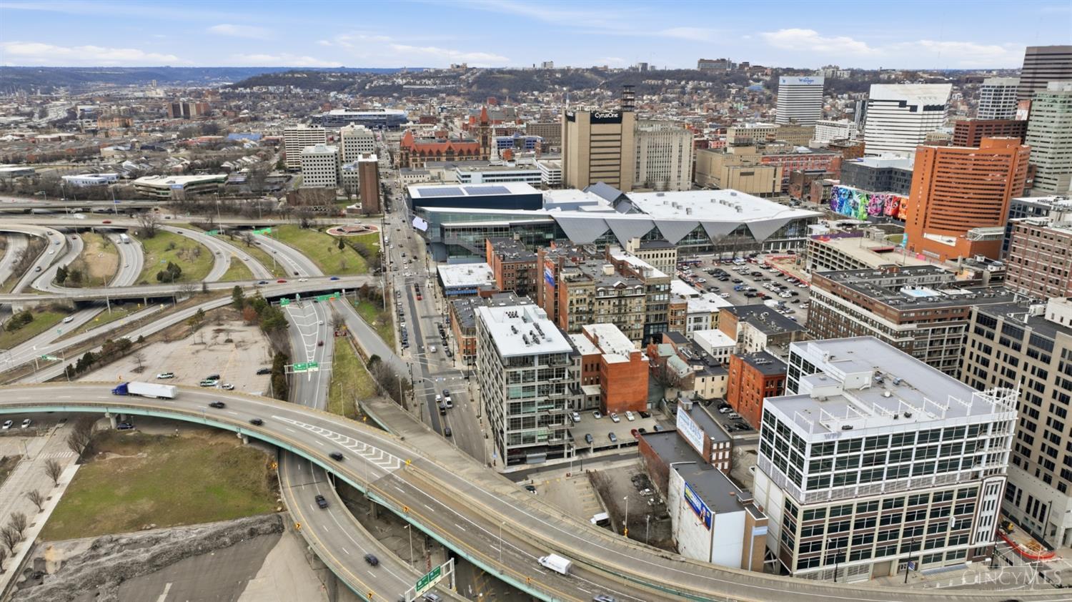 353 W 4th Street 607