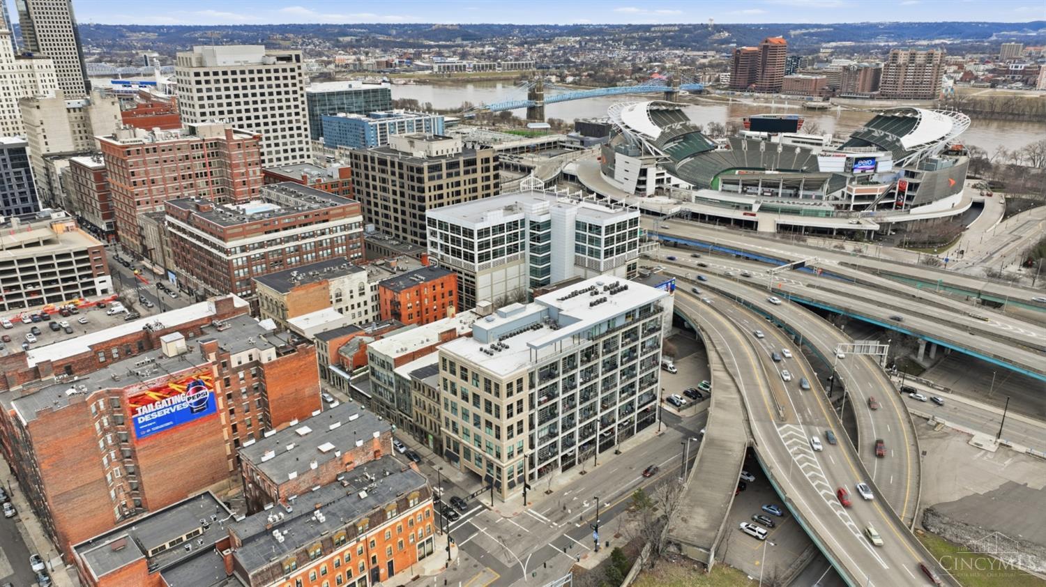 353 W 4th Street 607