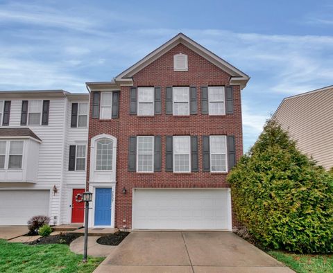 Photo of 7507 Victoria Falls Avenue, Deerfield Township, OH 45039 (MLS # 1871385)