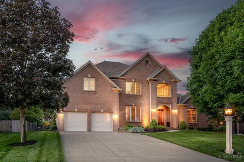 Photo of 5025 Oakview Drive, Middletown, OH 45042 (MLS # 1879418)