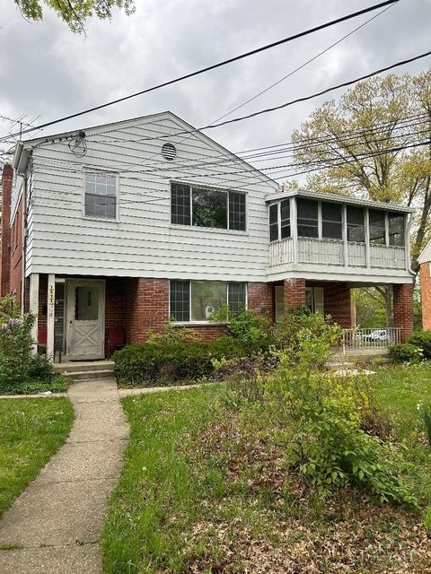 Apartment For Rent - 1574 Oak Knoll Drive<br/> Cincinnati, OH 45224