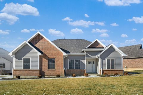 Photo of 6723 Daniels Walk Walk, Cincinnati, OH 45233 (MLS # 1857456)