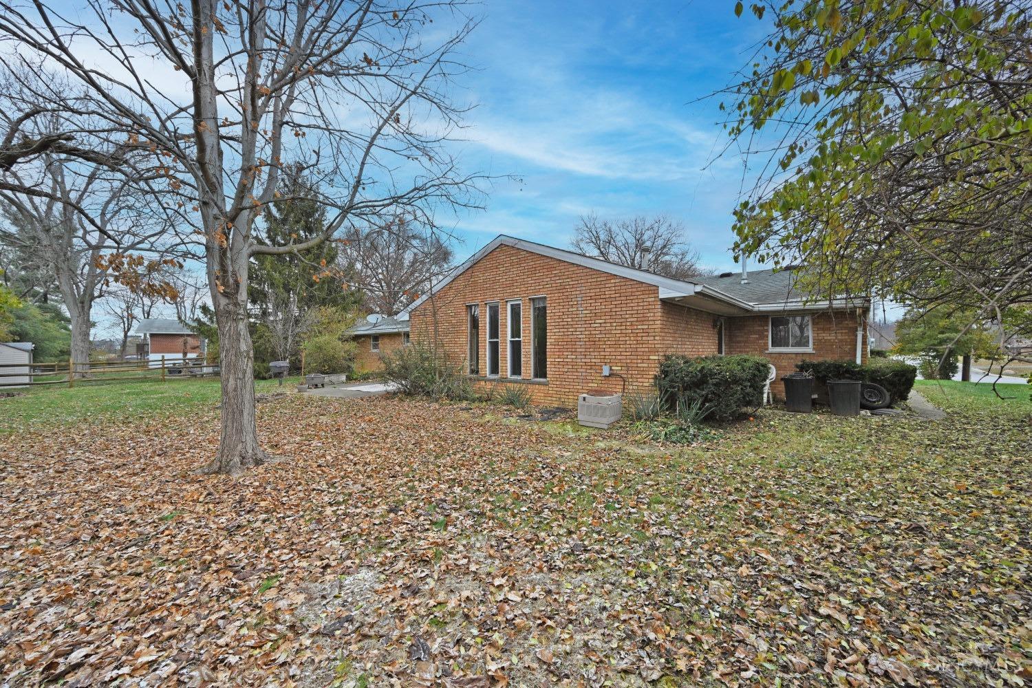 8903 Cavalier Drive, Springfield Twp., Ohio image 36