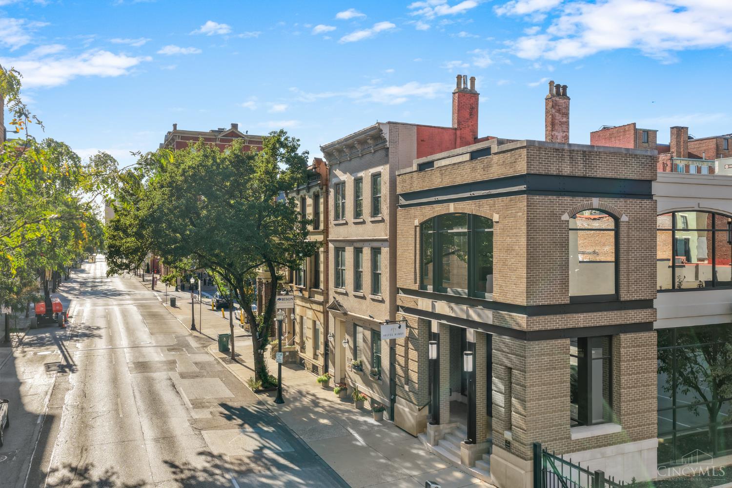 20 W Ninth Street