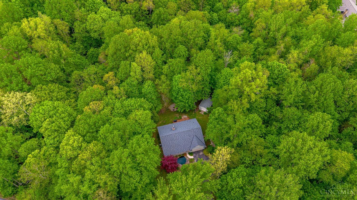 2482 Koehler Drive, Monroe, Ohio image 3