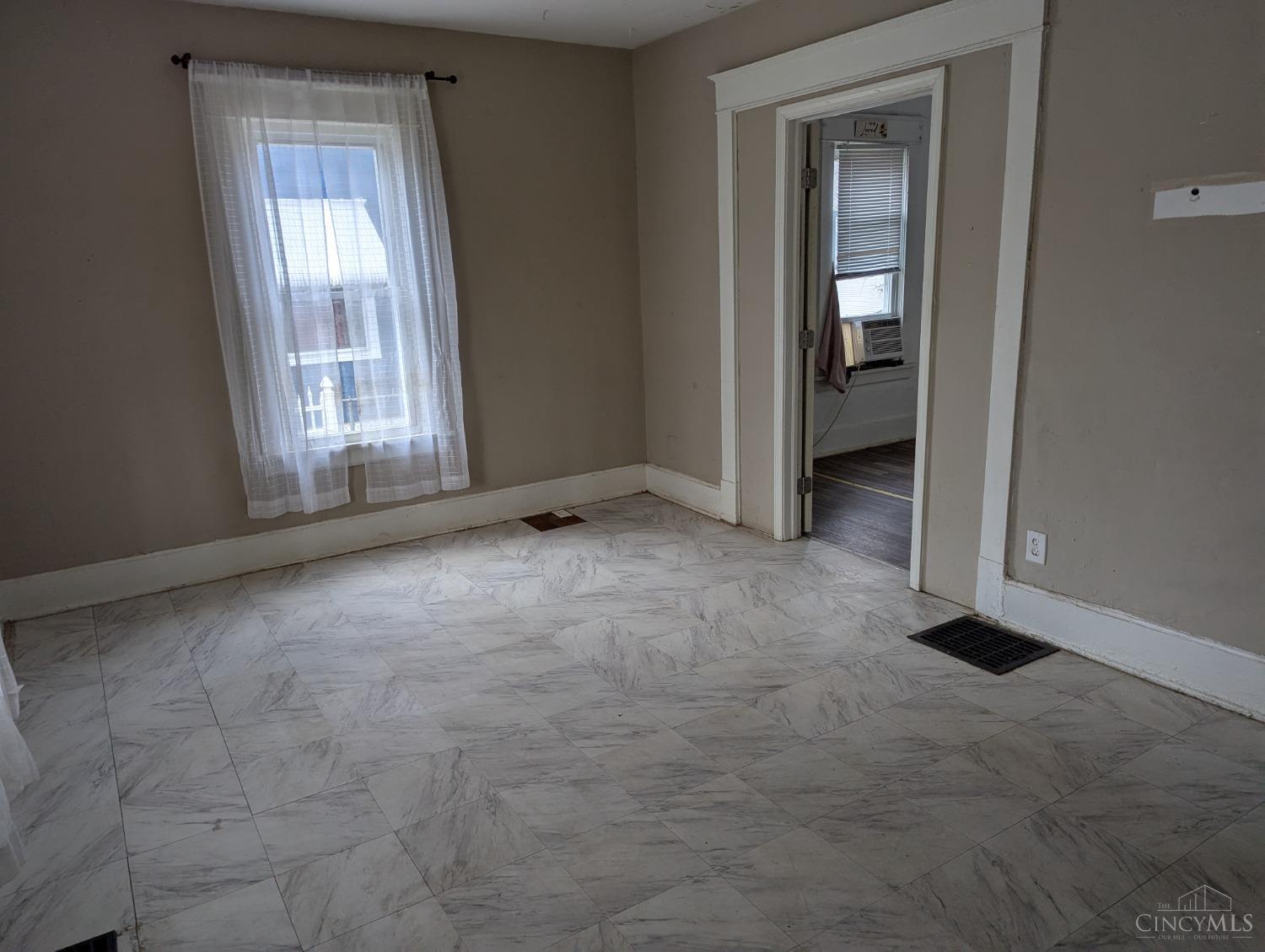 721 Eleventh Avenue, Middletown, Ohio image 2