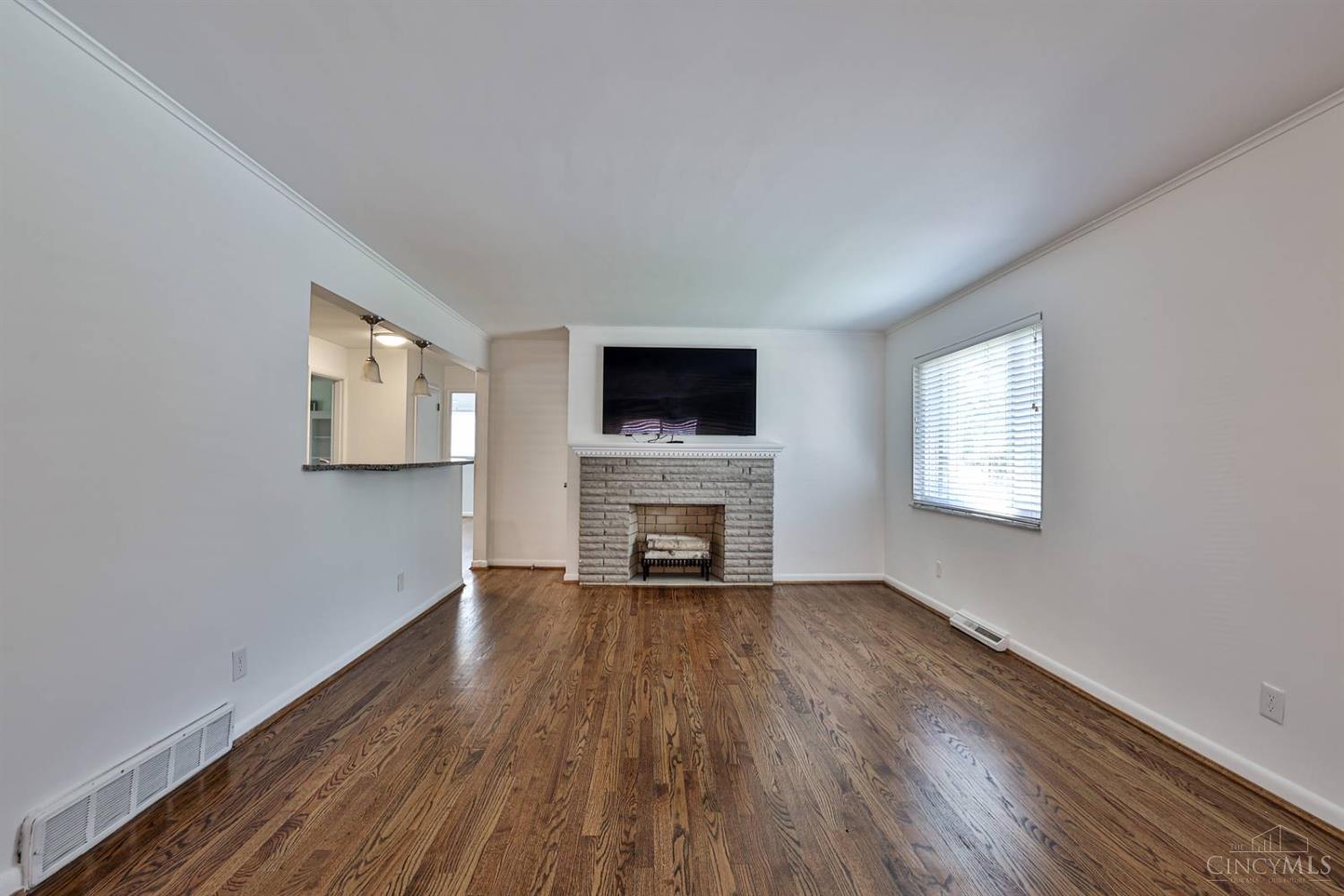 2868 Pineridge Avenue