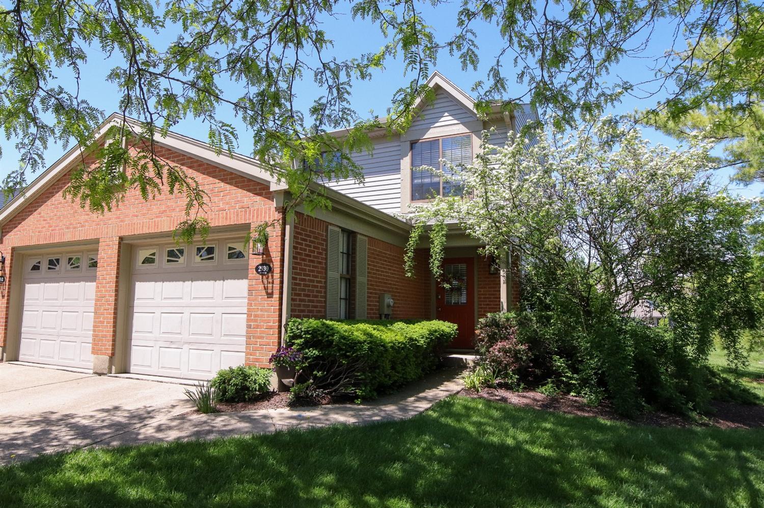 2930 Chaise LN