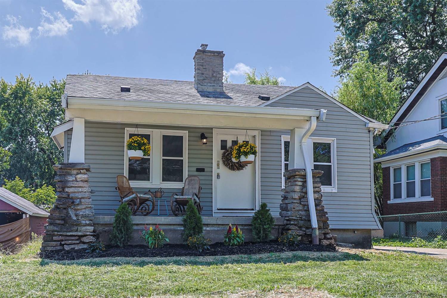 3015 Hull Avenue