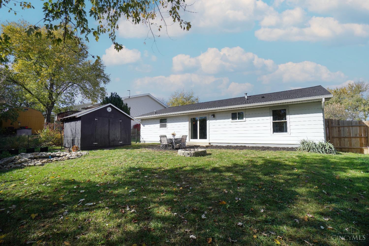 2561 Retford Drive, Colerain Twp, Ohio image 33