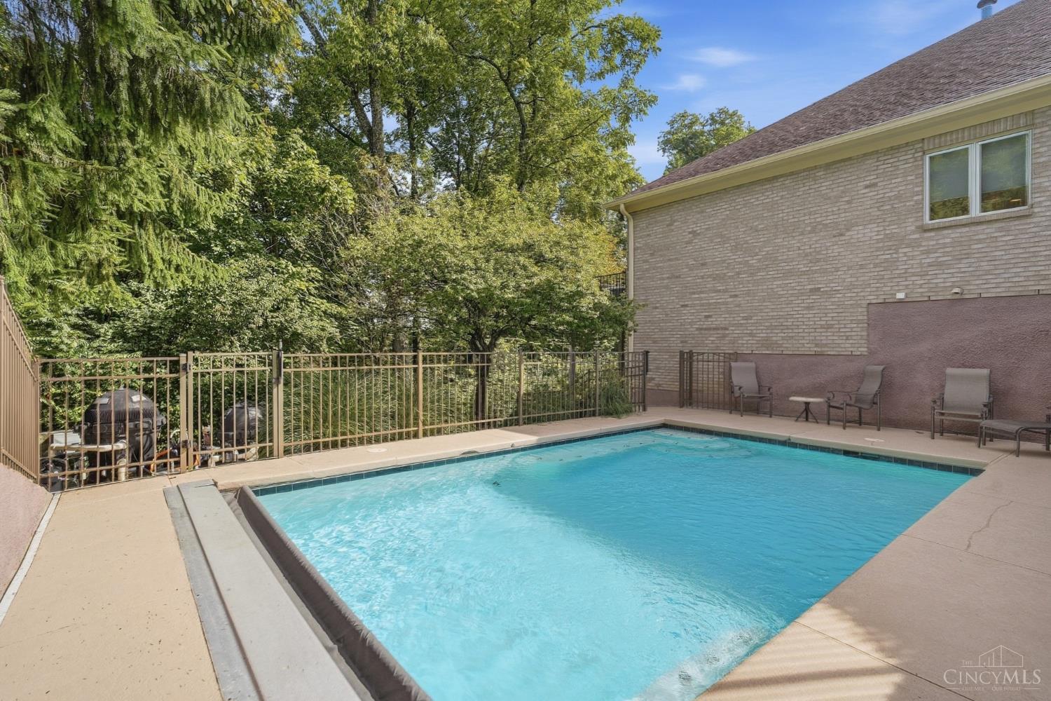 970 River Forest Drive