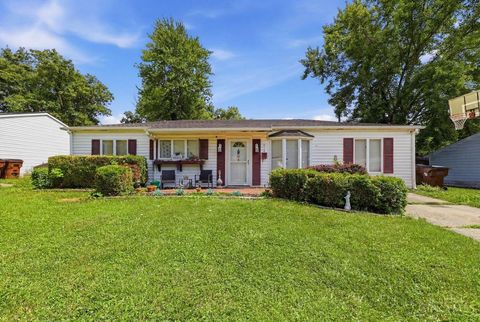 Photo of 318 Millard Drive, Franklin, OH 45005 (MLS # 1884926)