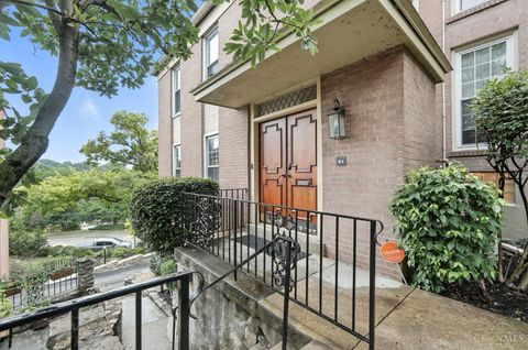 Photo of 854 Rue De La Paix #B1, Cincinnati, OH 45220 (MLS # 1847735)
