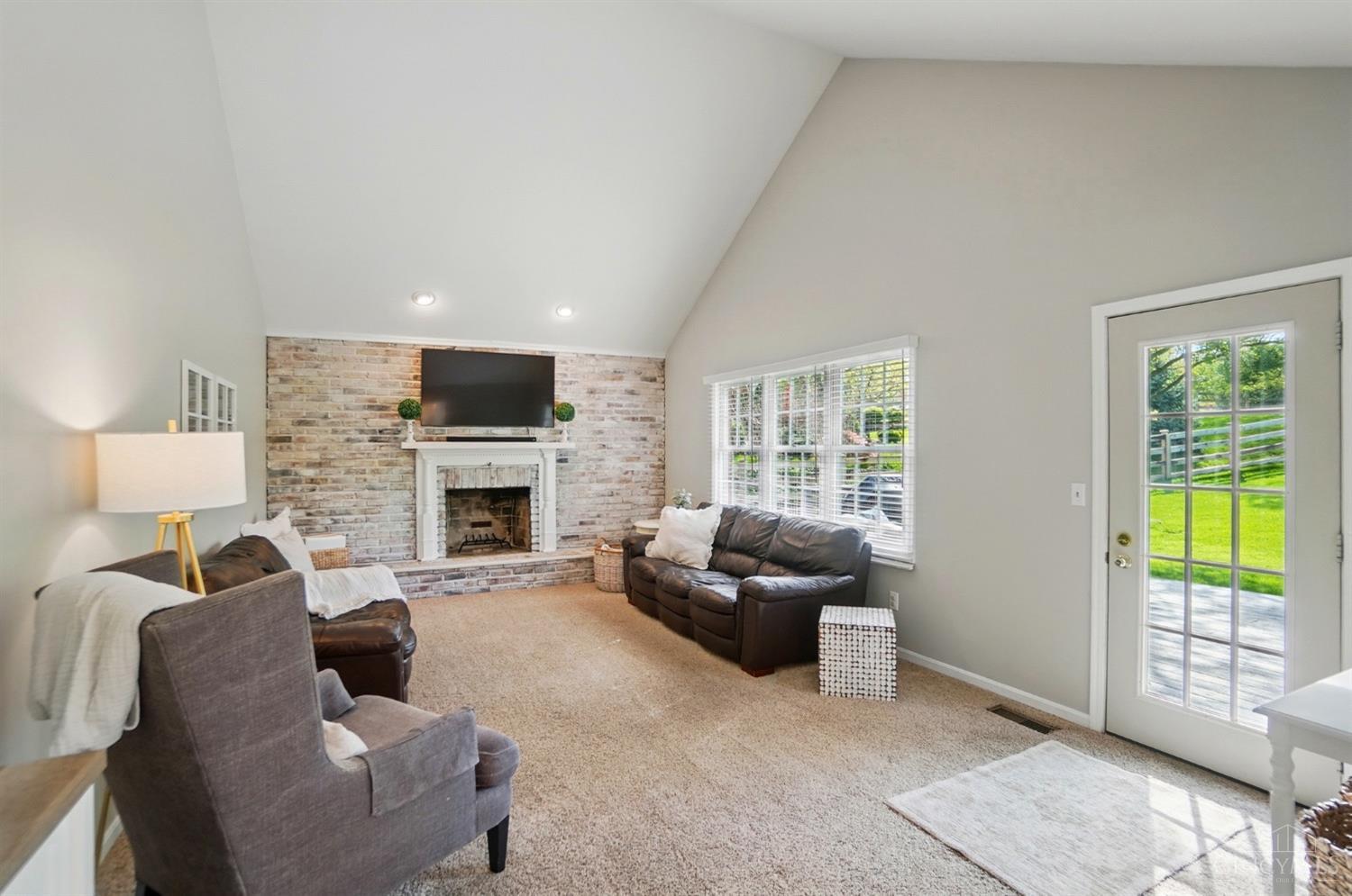 7350 Cinnamon Woods Drive, West Chester, Ohio image 13
