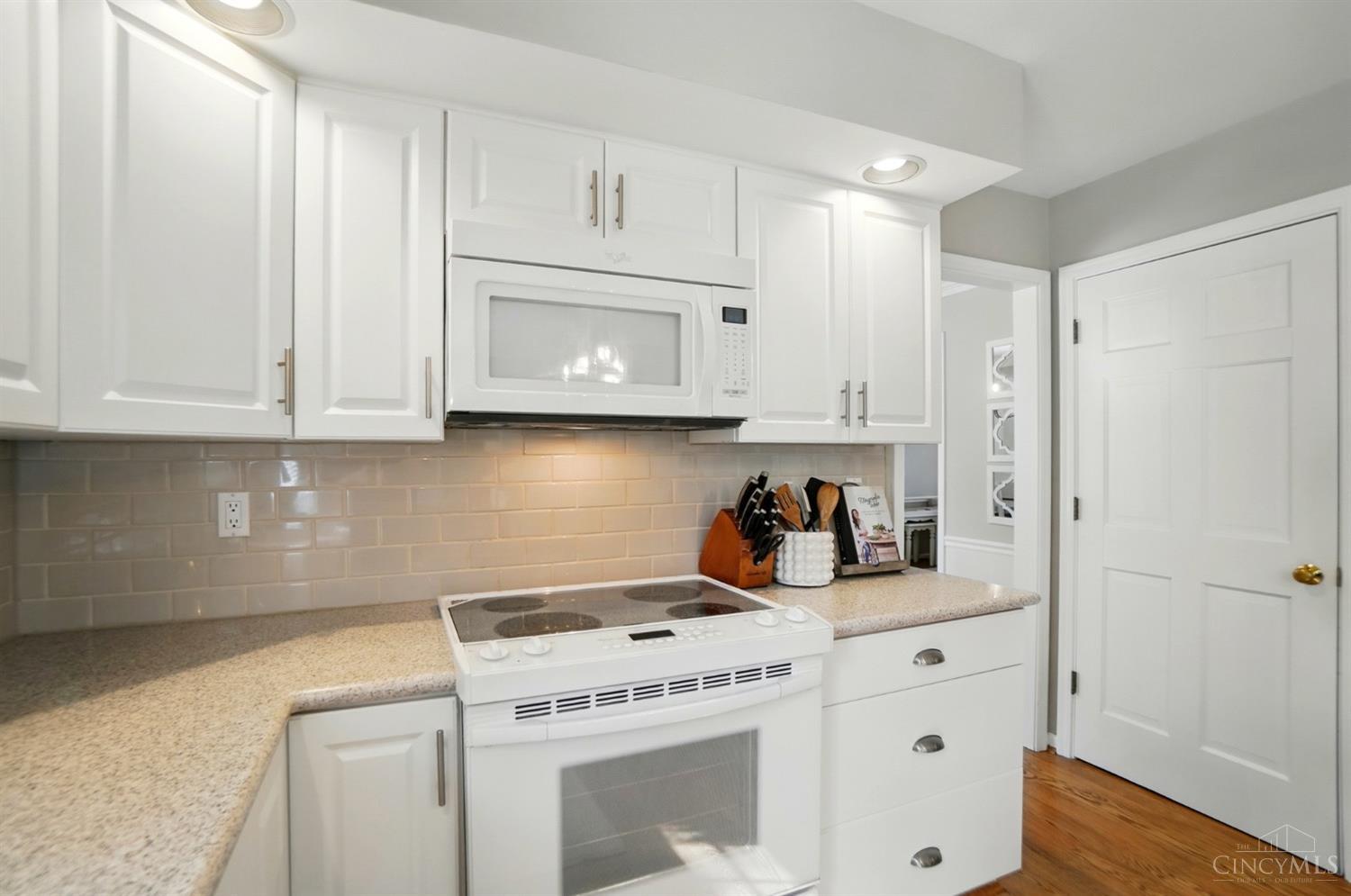 7350 Cinnamon Woods Drive, West Chester, Ohio image 8