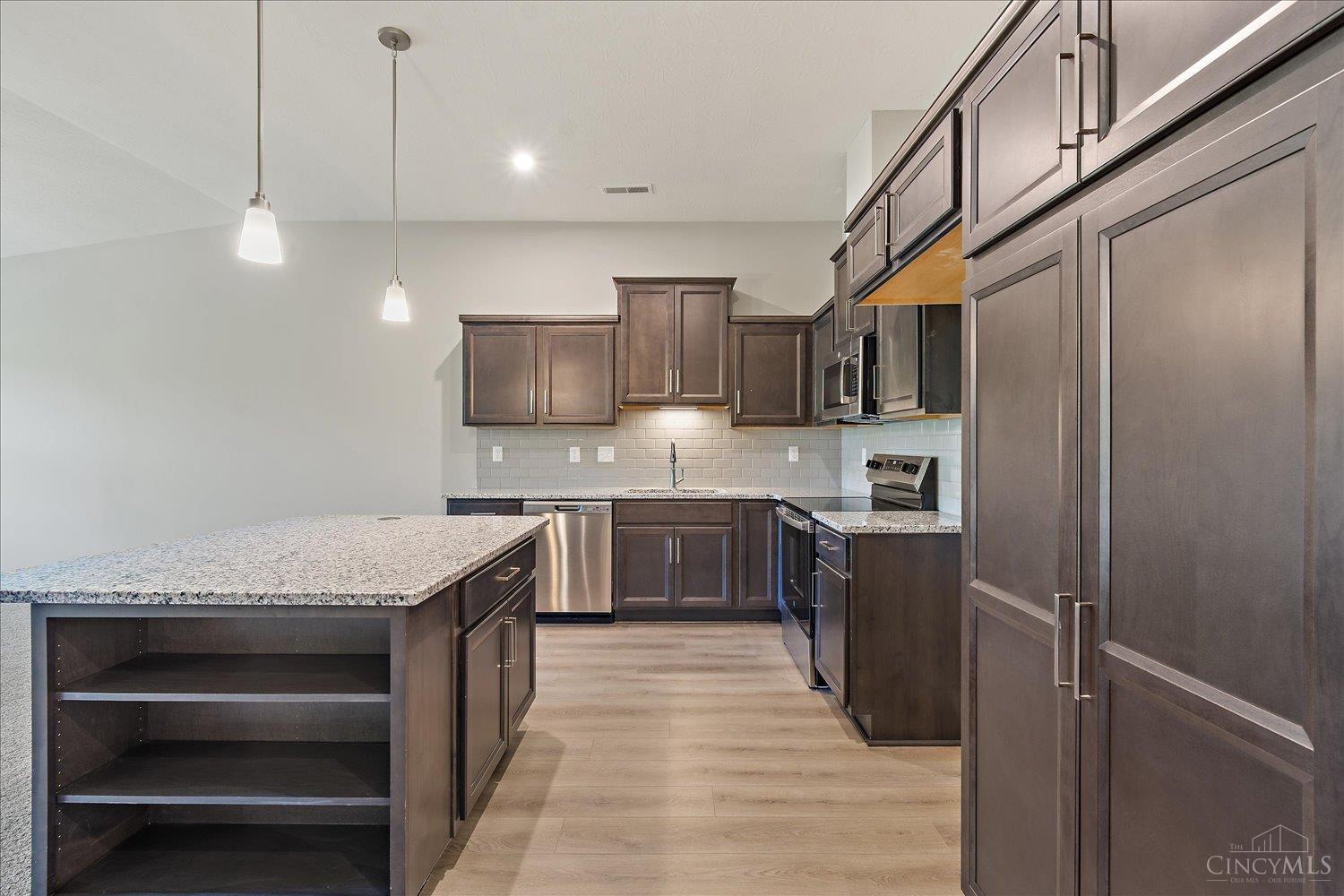541 Tradition Ridge 81302