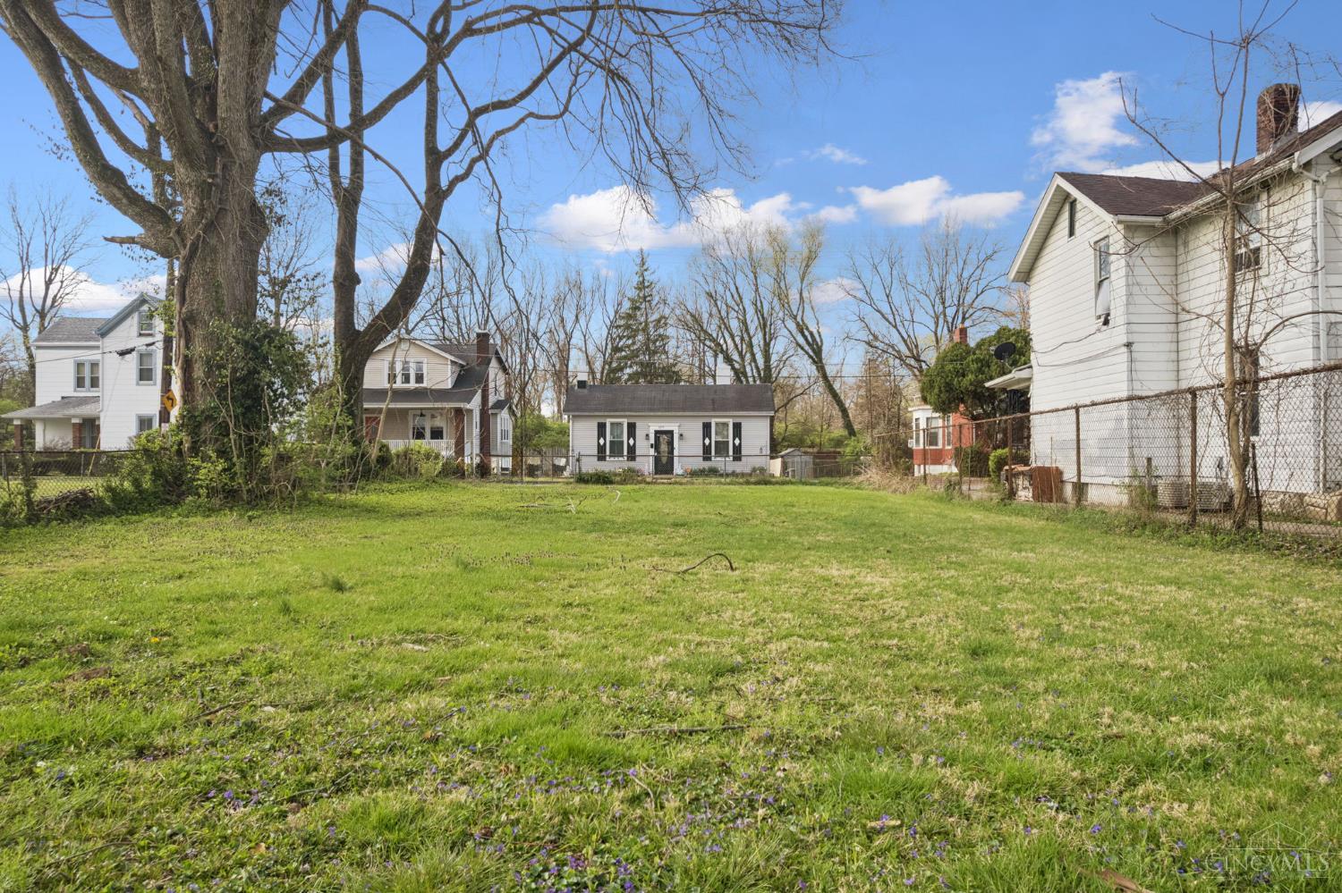 6210 Prentice Street