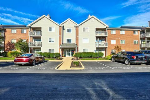 Photo of 7343 Ridgepoint Drive #305, Anderson Township, OH 45230 (MLS # 1857177)