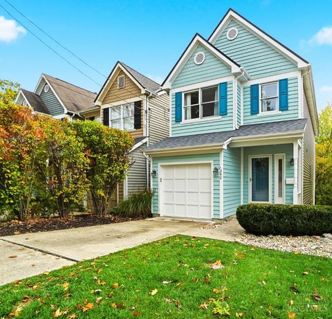 Photo of 542 Missouri Avenue, Cincinnati, OH 45226 (MLS # 1860031)