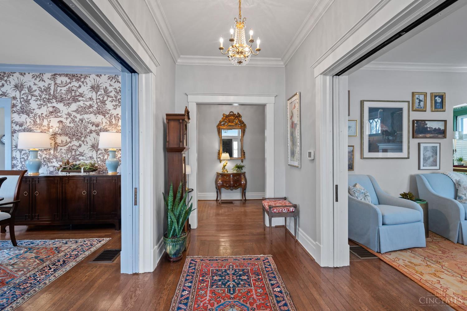 2517 Observatory Avenue