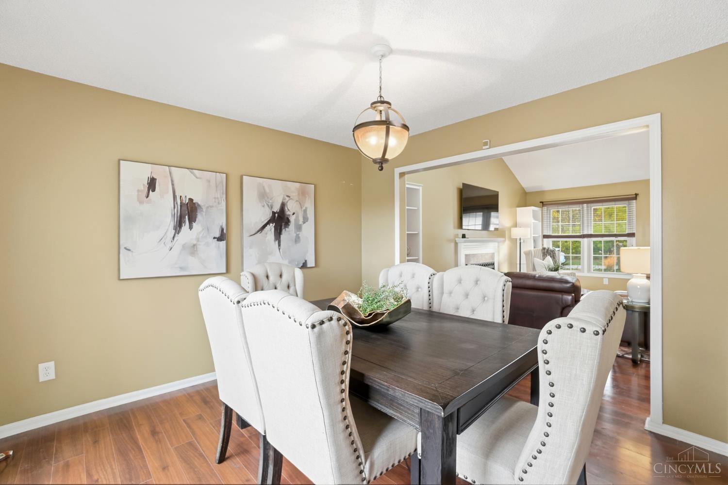 5281 Woodcliff Court