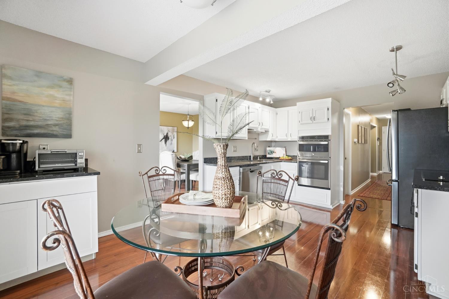 5281 Woodcliff Court